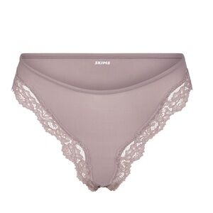 NWT Skims fits everybody lace tanga panty